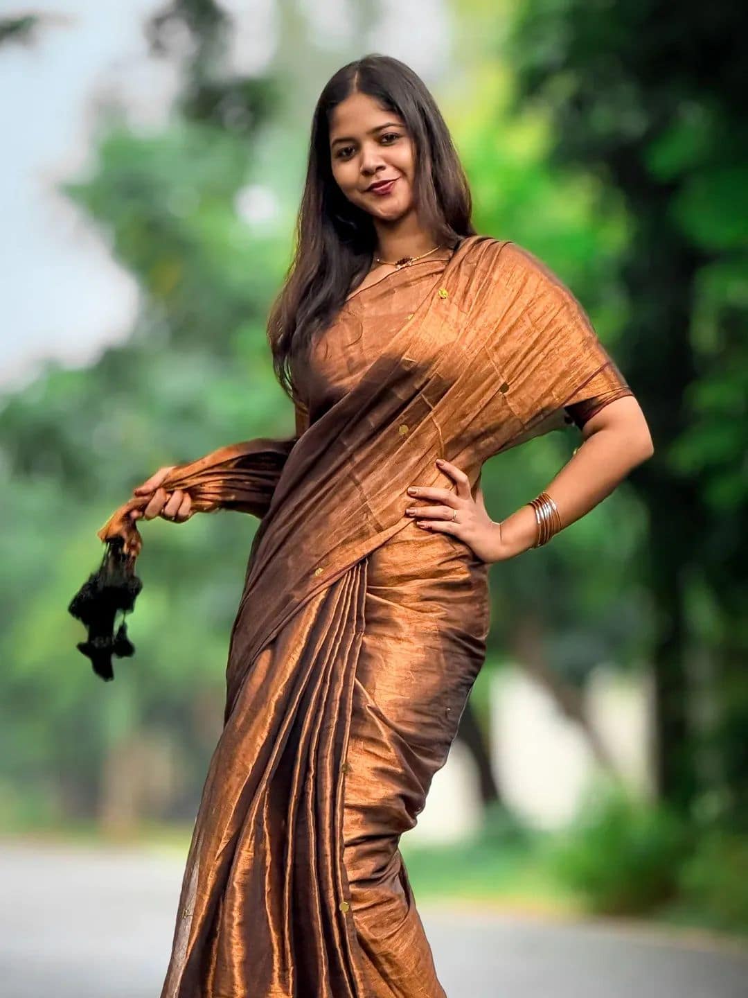 Dual tone Khadi Tissue Gini work